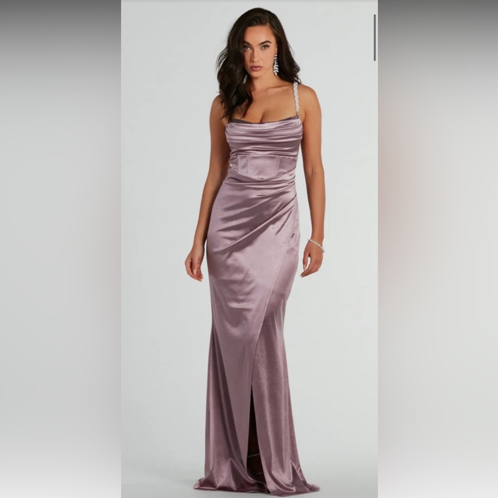 Brand new with tags stunning lavender pearl strap dress formal wedding prom